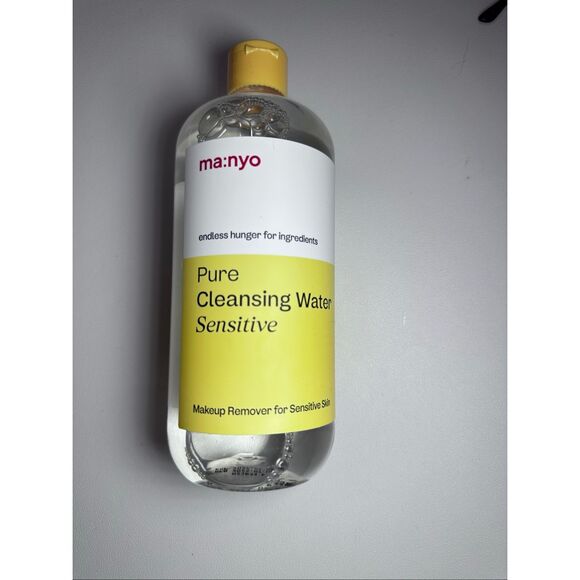 Ma:nyo - Pure Cleansing Water Sensitive - 500ml - Picture 1 of 6